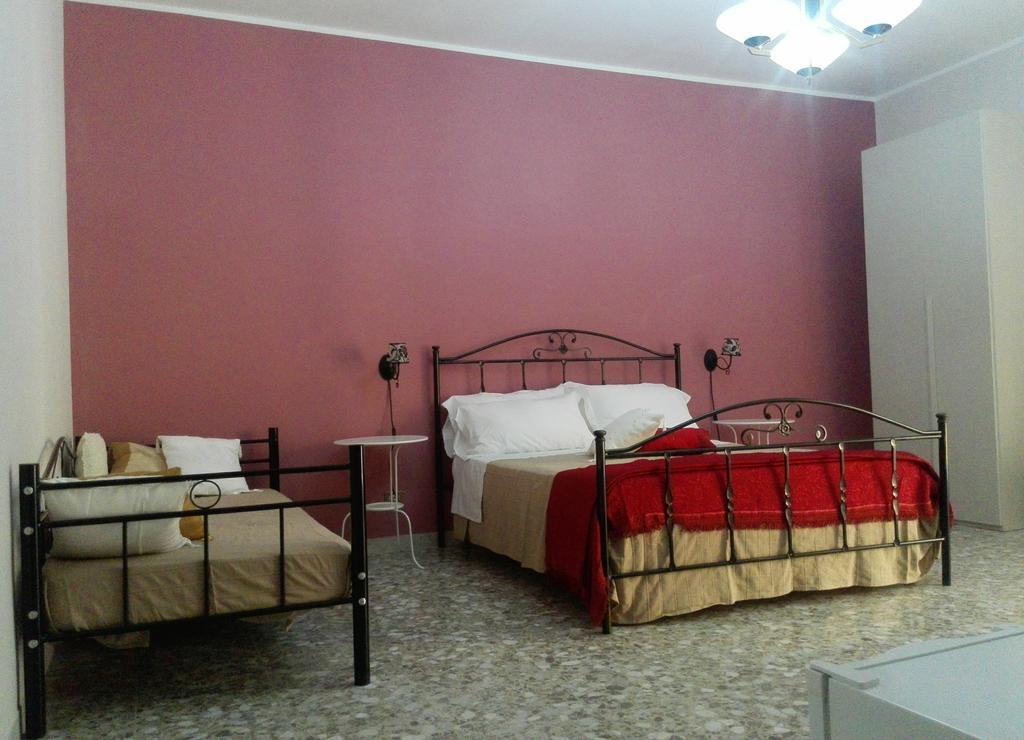 Bed and Breakfast La Fonte à Syracuse Chambre photo